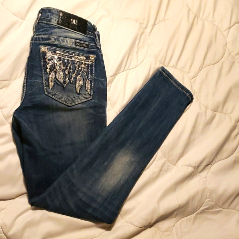 Gently used excellent condition hailey skinny jeans size 26